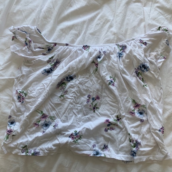 GARAGE FLOWER OFF THE SHOULDER TOP - Picture 2 of 3